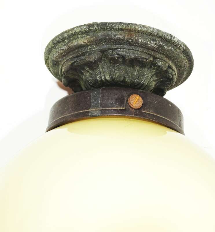 Alte Kugellampe massiver Messing Baldachin 1920er Vintage Lampe Leuchte
