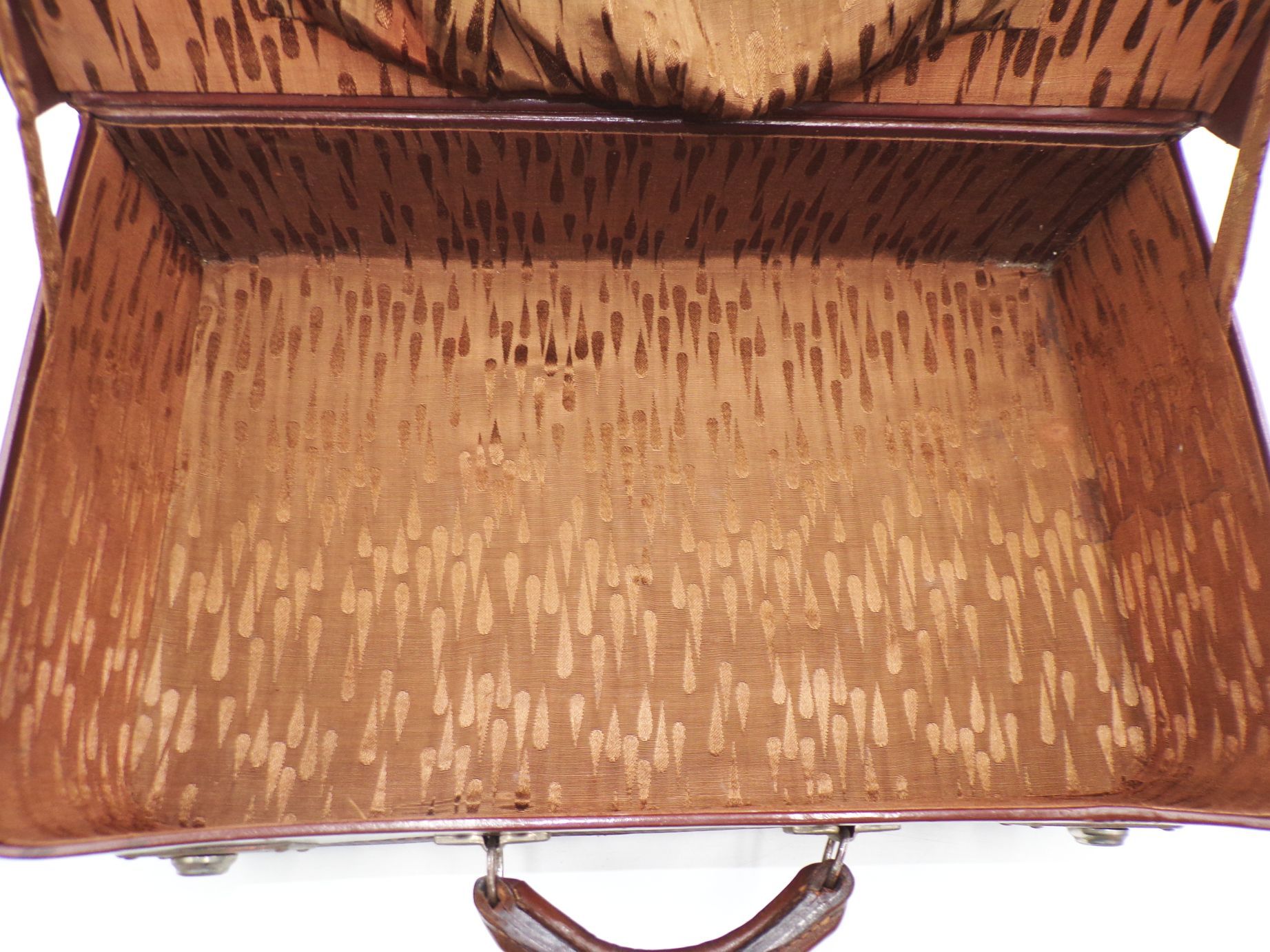 Alter Koffer braun Lederkoffer Reisekoffer Vintage Requisit Alter Koffer braun Lederkoffer Reisekoffer Vintage Requisit
