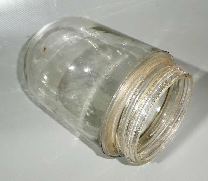 Alte Glaskolbenlampe Kellerlampe Porzellan Glas Loft Vintage