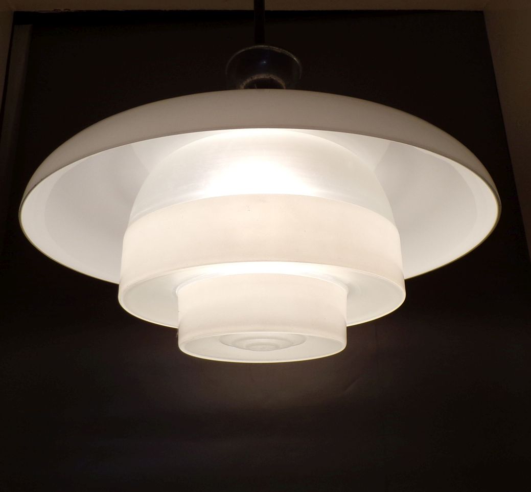 Alte Deckenleuchte E27 XL Weiß Deckenlampe Mithras Bauhaus Alte Deckenleuchte E27 XL Weiß Deckenlampe Mithras Bauhaus