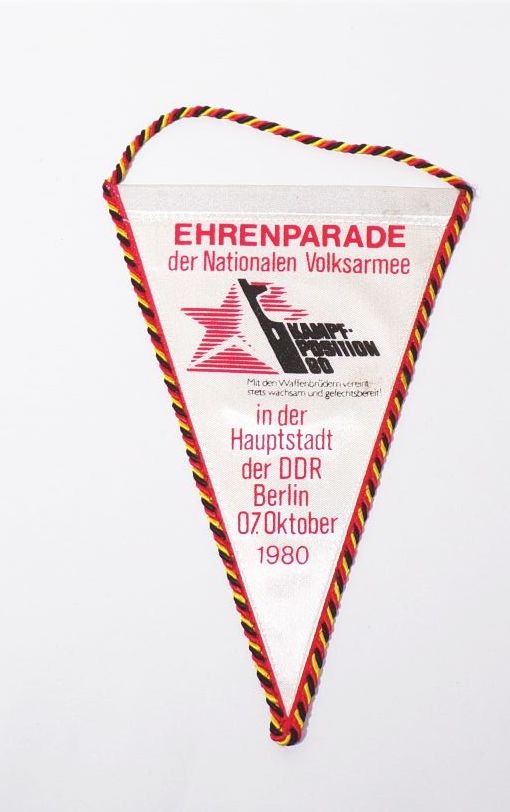 Ehrenparade der NVA Berlin 1980 DDR Wimpel Volksarmee