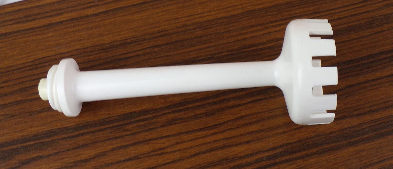 RG28s Mixer DDR Handrührgerät orange Schneebesen Pürierstab mit Originalkarton RG28s Mixer DDR Handrührgerät orange Schneebesen Pürierstab mit Originalkarton