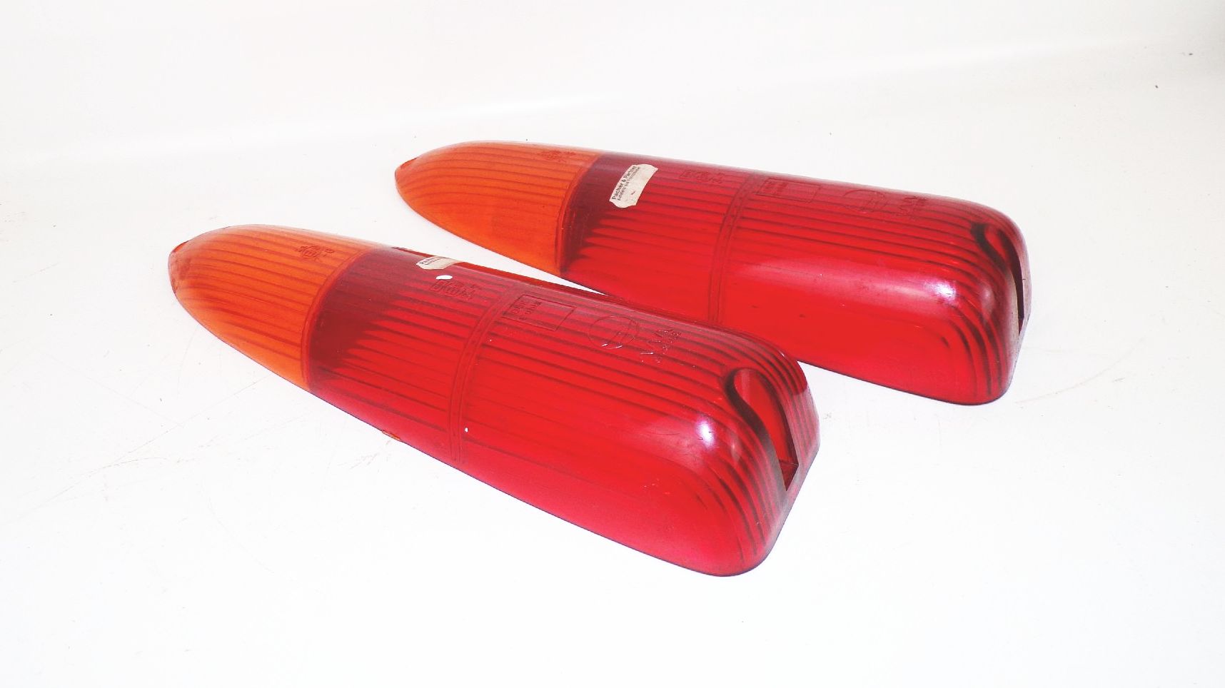 DDR Ruhla Rücklicht Schalen Gehäuse Kappe Trabant 2 Stück Heckleuchte Oldtimer