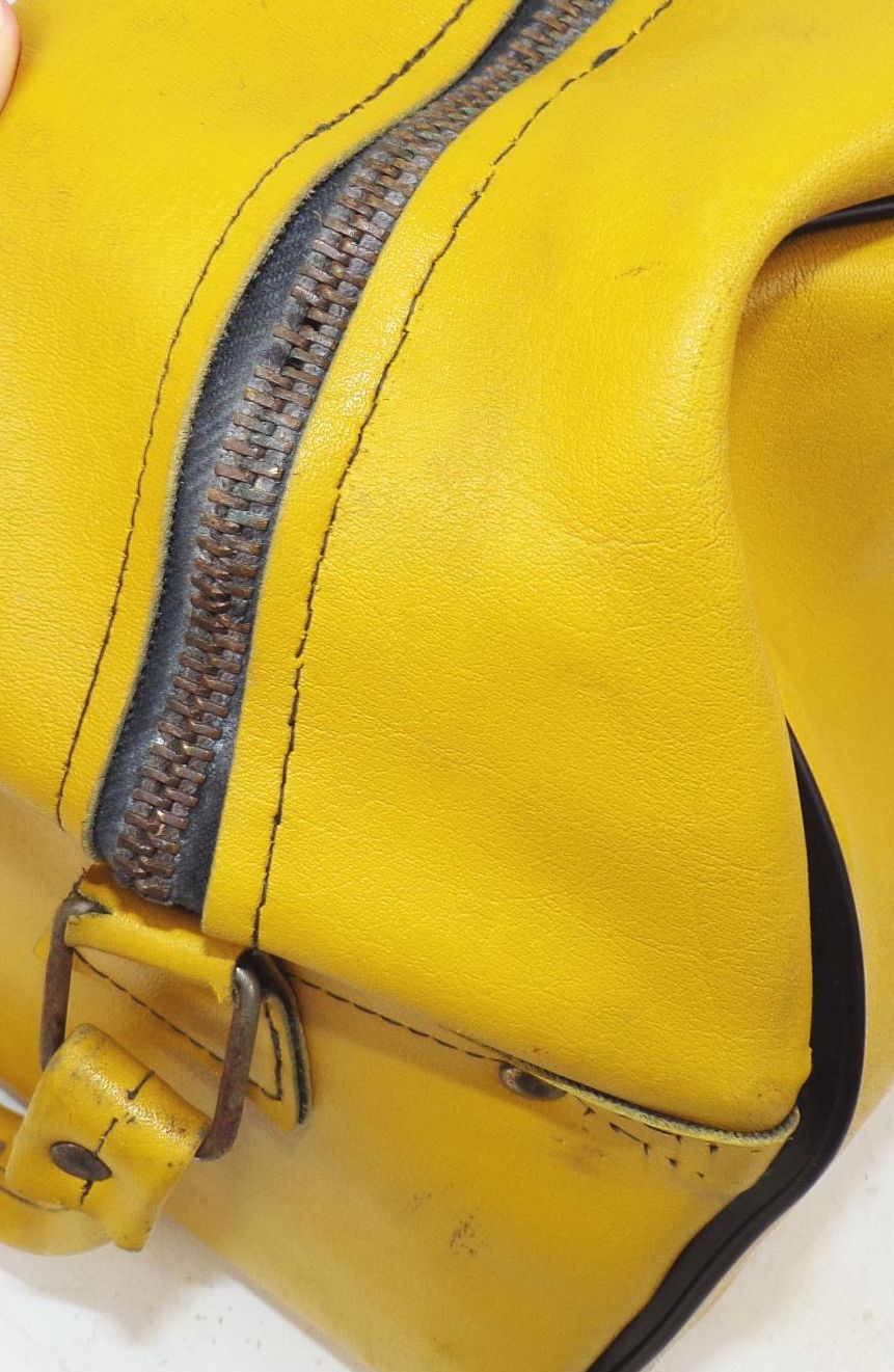 Alte Tasche Fussball DDR Oberliga 1976 1977 Dynamo Dresden Original