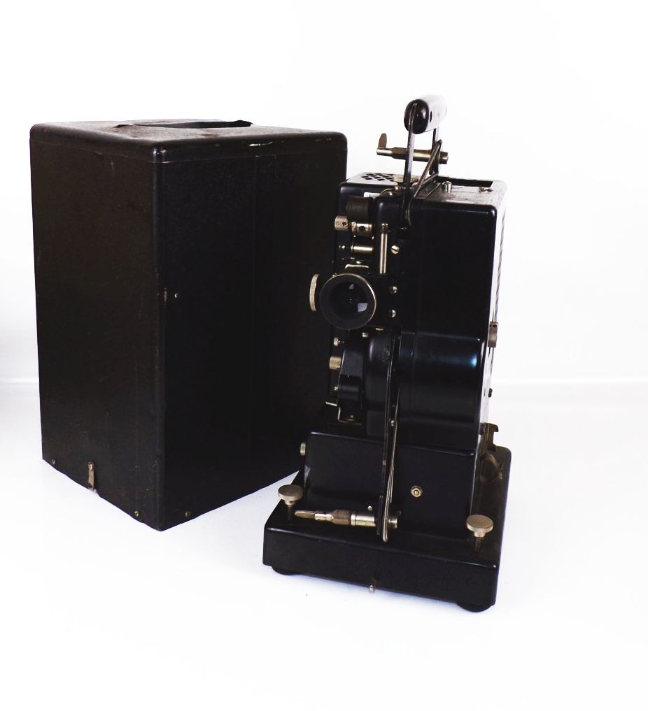 Siemens und Halske Filmprojektor 16 mm Vintage Siemens und Halske Filmprojektor 16 mm Vintage