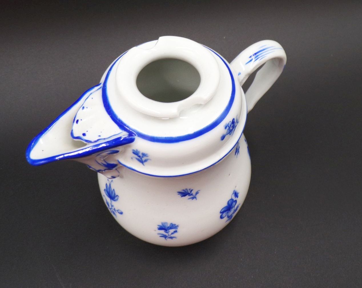 Alte Meissen Kakaokanne blau weiß Blumen Knaufzeit 2 Wahl Kännchen