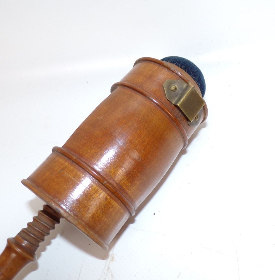 Altes Biedermeier Nadelkissen Nähutensil Holz Tischnadelkissen Nähen 