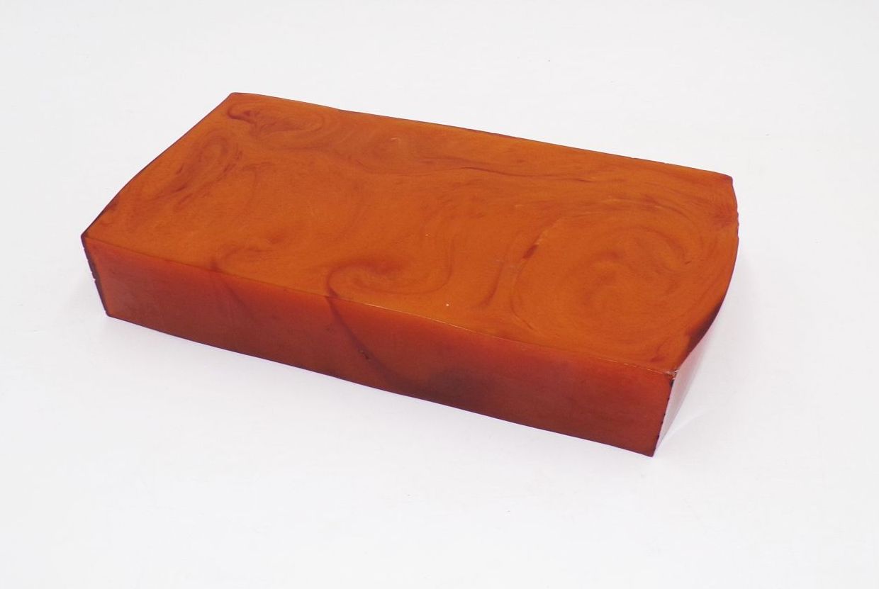 Catalin Kunstharz Stück 1,4 kg butterscotch Catalin Kunstharz Stück 1,4 kg butterscotch
