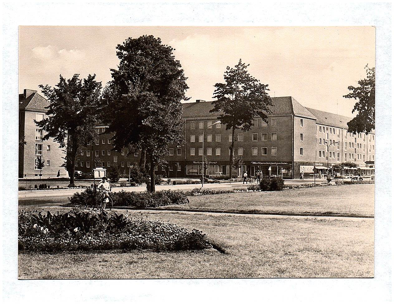 Ansichtskarte Sachsen Niesky Oberlausitz Zinzendorfplatz Echt Foto DDR Ansichtskarte Sachsen Niesky Oberlausitz Zinzendorfplatz Echt Foto DDR