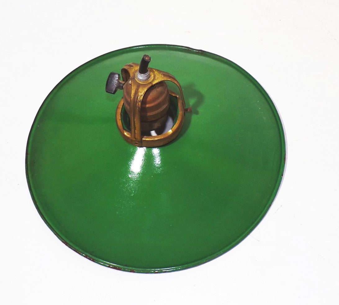 Alte Emaille Deckenlampe Fabrikleuchte Pendellampe Grün Weiss E27 vintage
