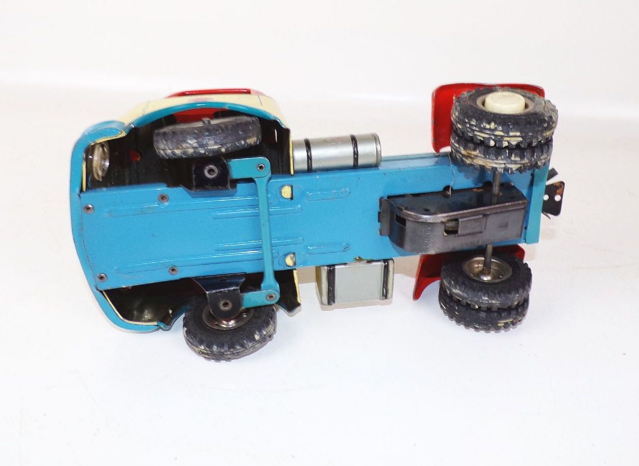 Alter Gama LKW Truck Büssing Ersatzteilspender Alter Gama LKW Truck Büssing Ersatzteilspender