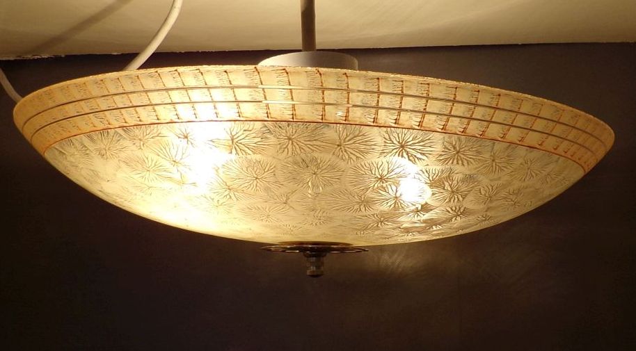 Alte Schalenlampe Deckenleuchte Rund 60er true Vintage Lampe