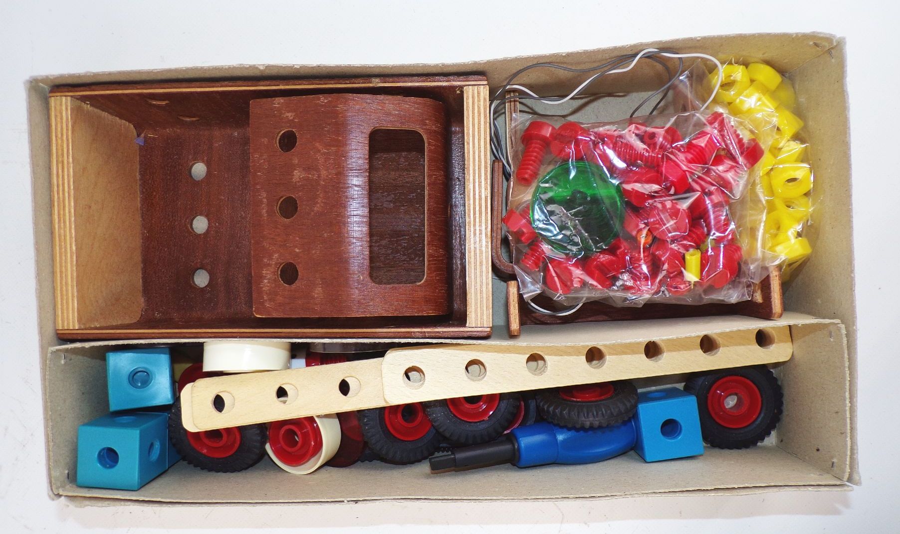 Vero Construc 200 210 DDR Baukasten 2 Stück Spielzeug