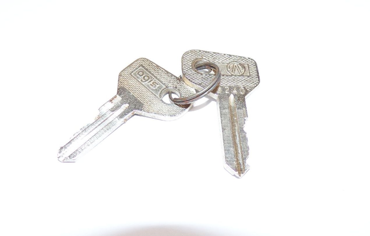 Altes Zylinderschloss Agis Chrom Spind Möbel Briefkasten Kfz Schloss mit Schlüssel 