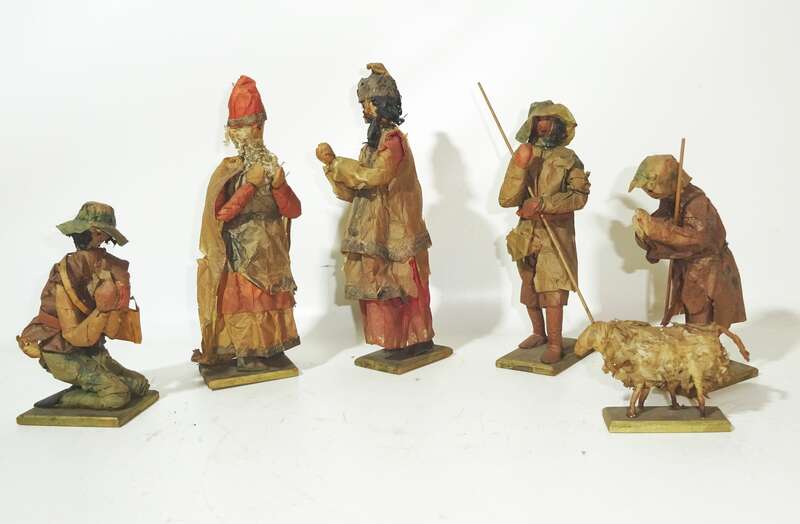 Uralte Weihnachtsfiguren heilige Könige Figuren aus Papier Volkskunst 1850 bis 1900