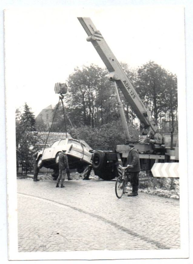 5 x Foto Trabant Unfall Trabi ADK125 Kran DDR Oldtimer 5 x Foto Trabant Unfall Trabi ADK125 Kran DDR Oldtimer