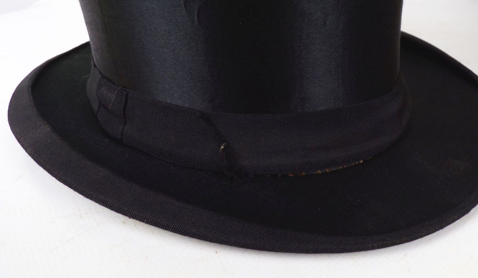 Alter Zylinder Hut Chapeau Claque Bautzen Schachtel Klapphut Größe 53 Alter Zylinder Hut Chapeau Claque Bautzen Schachtel Klapphut Größe 53