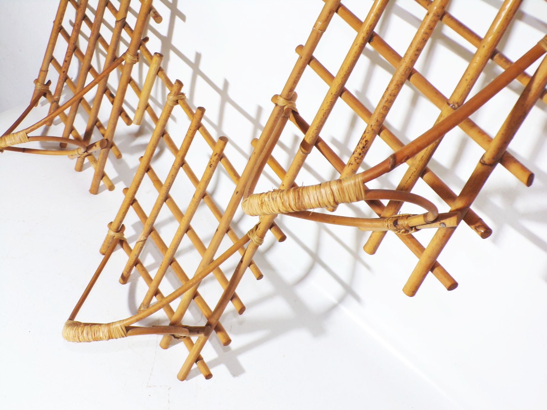 DDR Blumen Wandboard 3armige Blumenbank Vertikal 1950er Vintage Deko