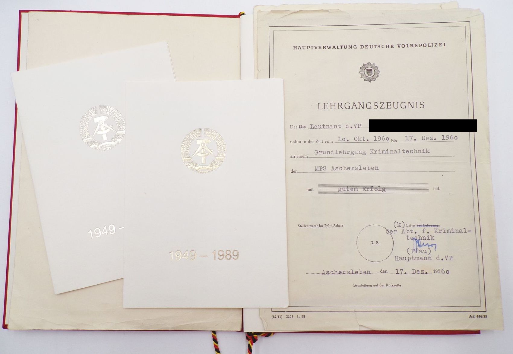 Nachlass Hauptmann der K Polizei DDR Abzeichen Urkunden Nachlass Hauptmann der K Polizei DDR Abzeichen Urkunden