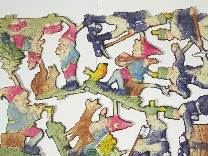 Alter Bogen Weihnachtsberg Zwerge Bergmänner Dresdner Pappe Aufstellfiguren