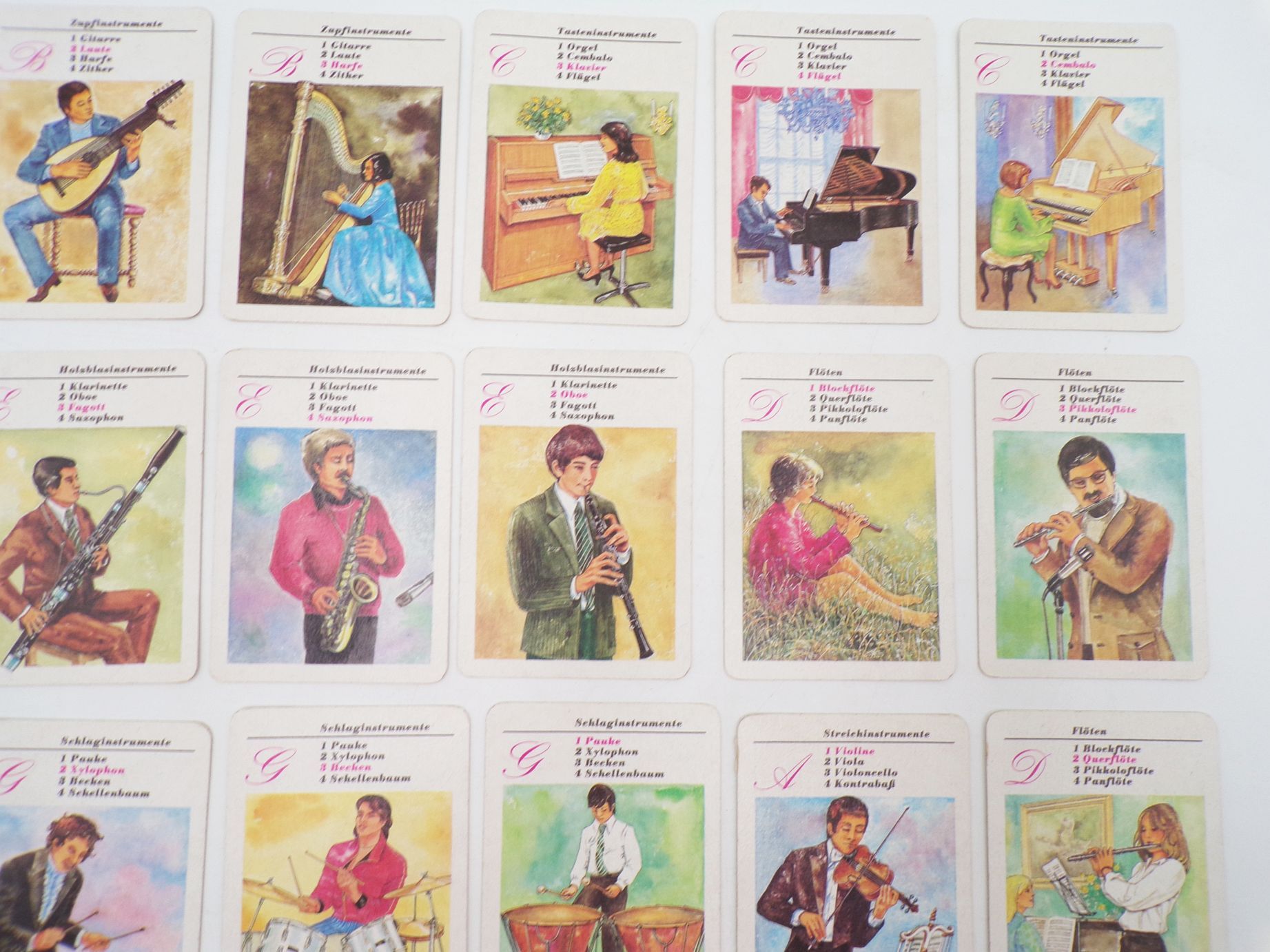 Musikinstrumente Lehrquartett für Kinder ab 10 Jahre DDR Kartenspiel 1981 Musikinstrumente Lehrquartett für Kinder ab 10 Jahre DDR Kartenspiel 1981