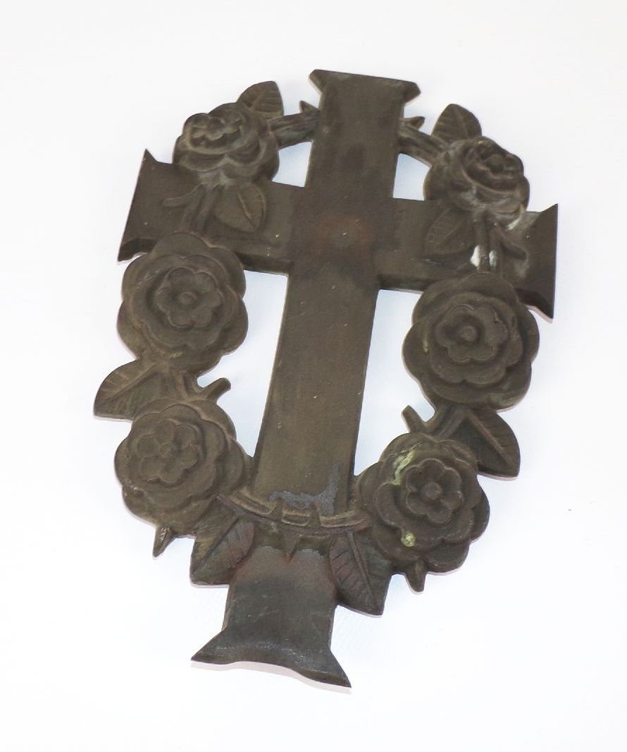 Altes Bronze Kreuz Friedhof Ornament Rosen Grabschmuck 