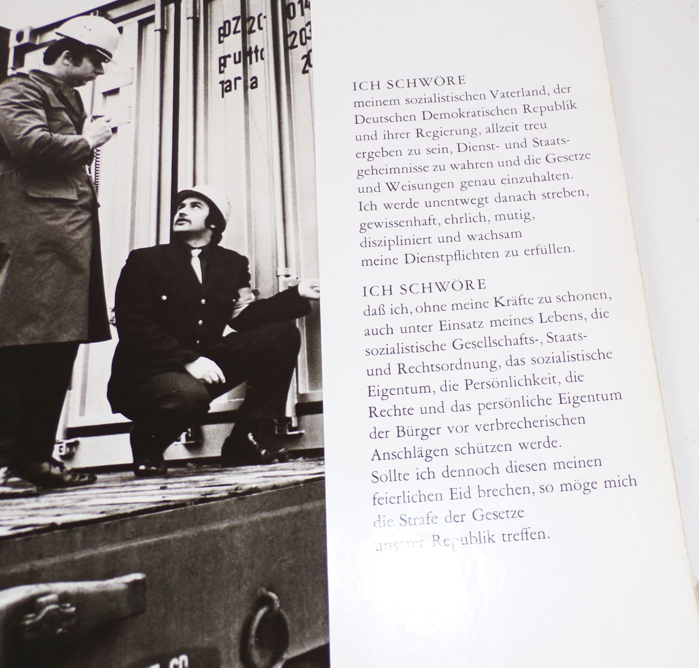 30 Jahre Deutsche Volkspolizei DDR Foto Mappe 1975 VP Fotografie 