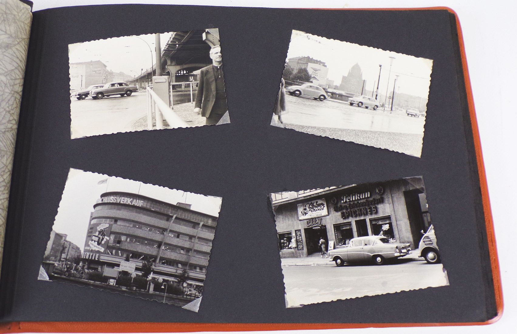Altes Fotoalbum mit Fotos Urlaub in West Berlin 1950 er Jahre Oldtimer Schaufenster