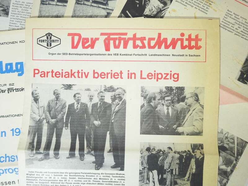 Konvolut Zeitungen Der Fortschritt SED VEB Landmaschinen Neustadt 1978