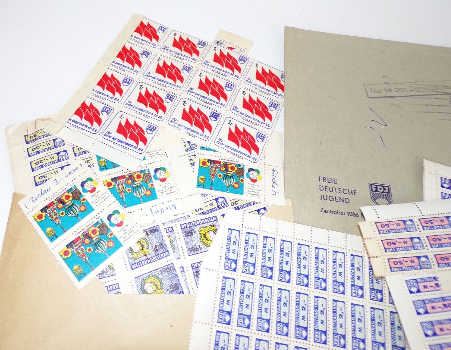 Konvolut FDJ Beitragsmarken Marken Spendenmarken Bögen