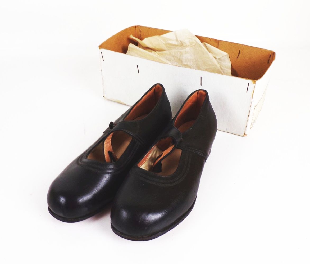 Alte Mädchen Schuhe Hernschle Lederschuhe Größe 30 Ungetragen NOS