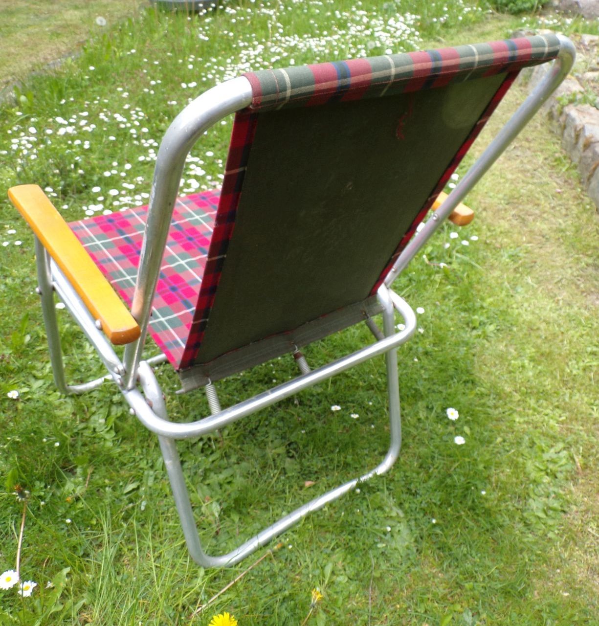 Alter DDR Klappstuhl Campingstuhl Karo Muster true vintage Alter DDR Klappstuhl Campingstuhl Karo Muster true vintage
