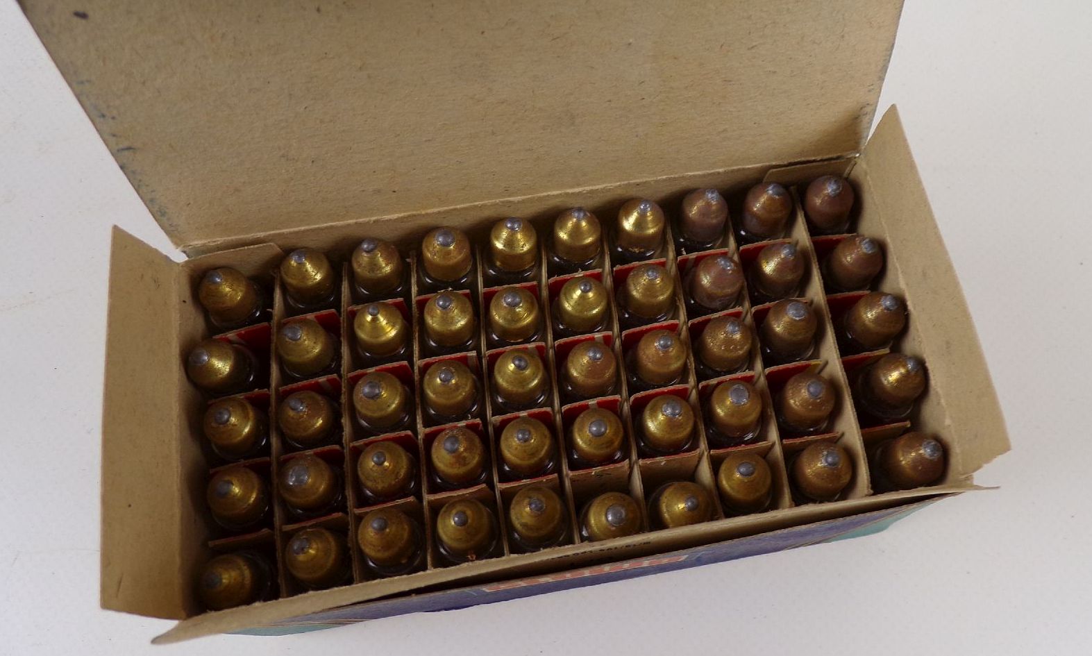 Glüwo Radio Sofitten 50 Stück DDR OVP Glüwo Radio Sofitten 50 Stück DDR OVP