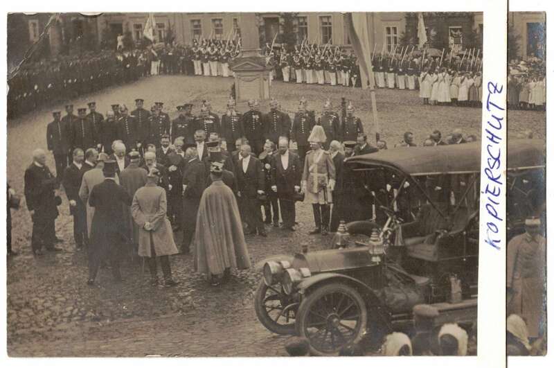 Foto Ak  Neusalza Spremberg Besuch des Königs 1910 Adel 