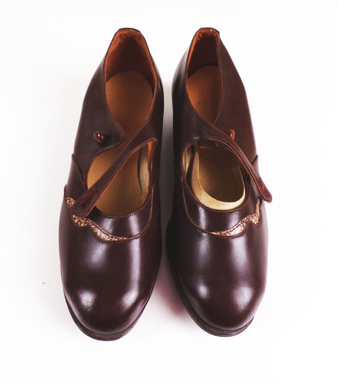 Alte Mädchen Schuhe Damenschuhe braun Größe 34 NOS 1940er OVP Alte Mädchen Schuhe Damenschuhe braun Größe 34 NOS 1940er OVP