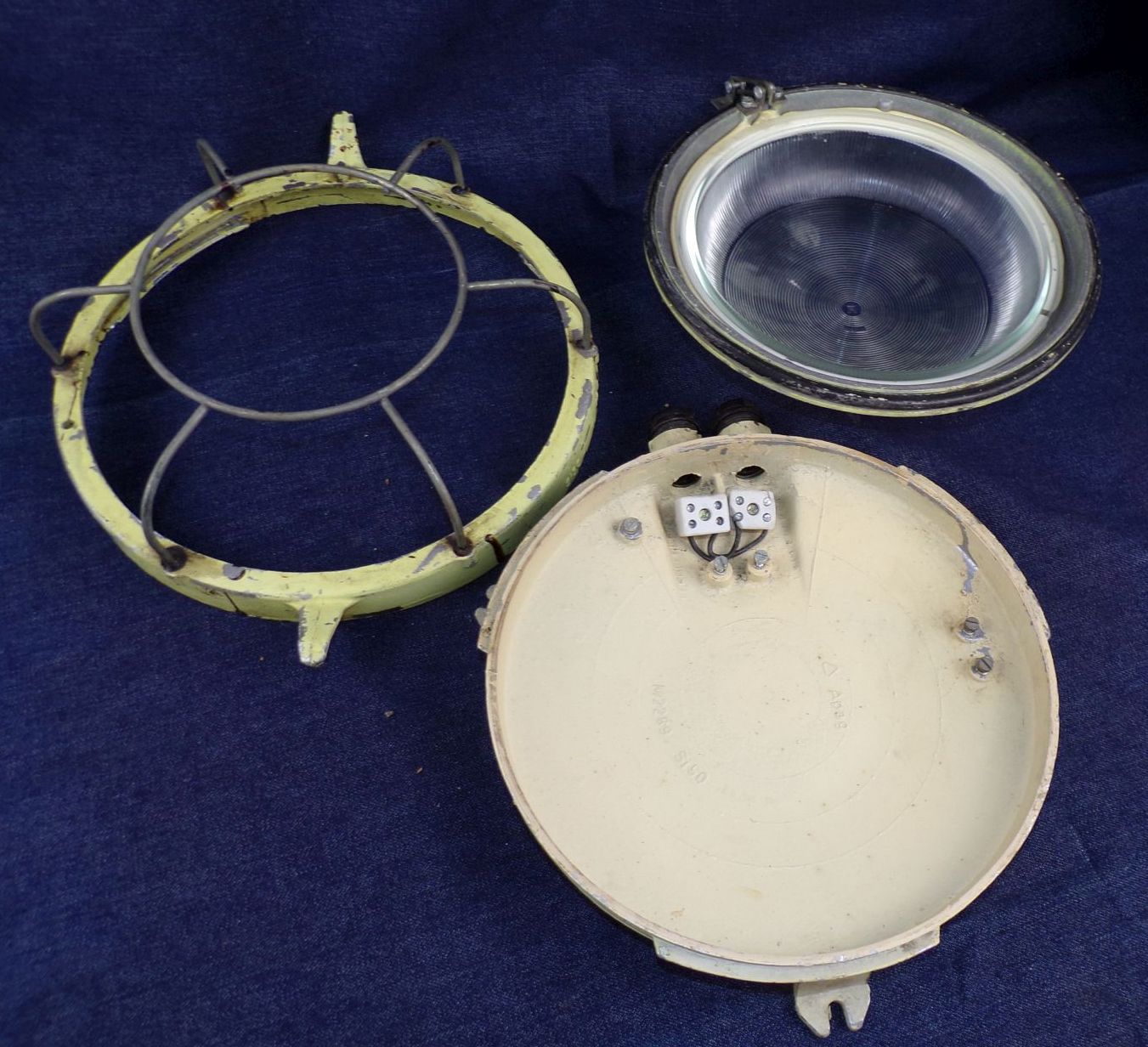 Alte Bunkerleuchte APAG M2263 Wandlampe Deckenleuchte Ex geschützt