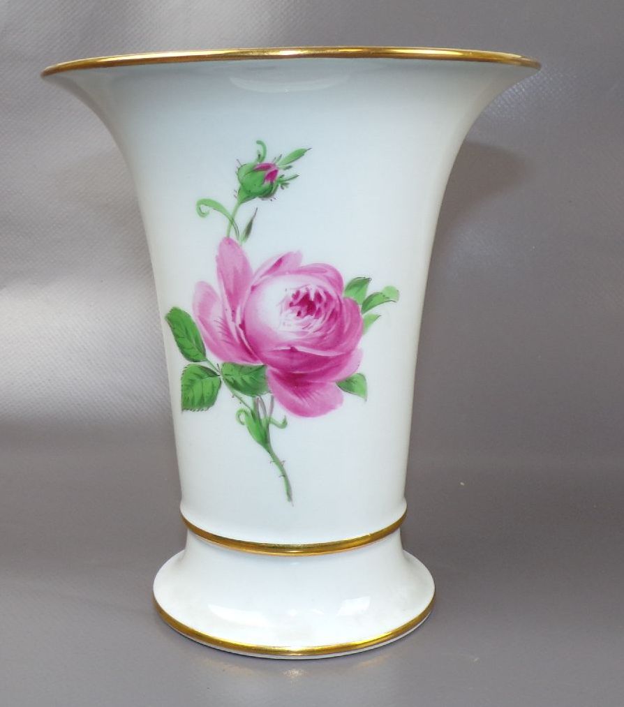 Meissen Porzellan Vase Trichtervase Rote Rose Goldrand