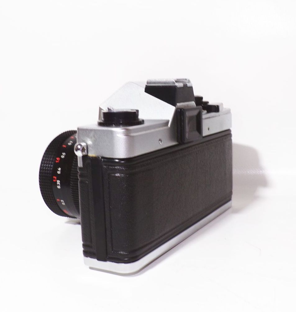 Praktica MTL5B Spiegelreflexkamera Carl Zeiss Flektogon auto 2,4/35 MC