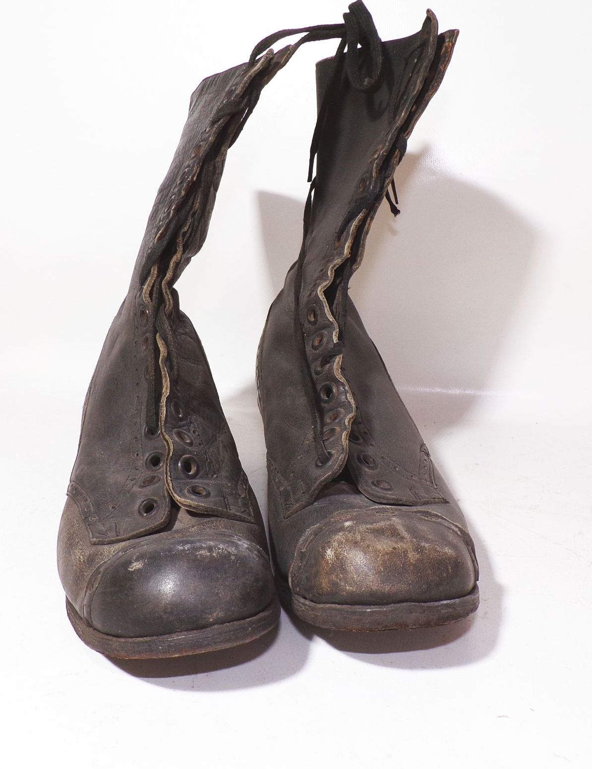 Alte Damen Schuhe Stiefel Leder Schnürschuhe Größe 37,5 um 1900