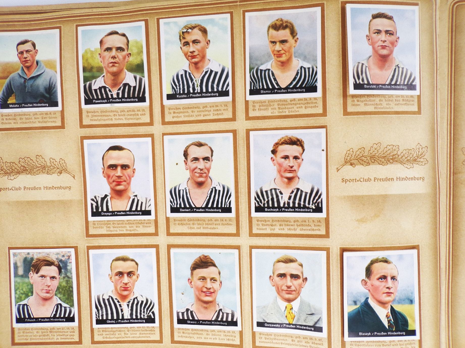 Hinein Fußball Sammelbilderalbum Cigarettenfabrik Müller Dresden um 1930 Hinein Fußball Sammelbilderalbum Cigarettenfabrik Müller Dresden um 1930