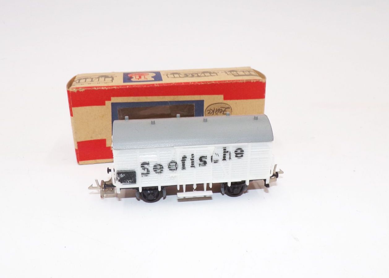 Zeuke TT Güterwagen Seefische DDR analog