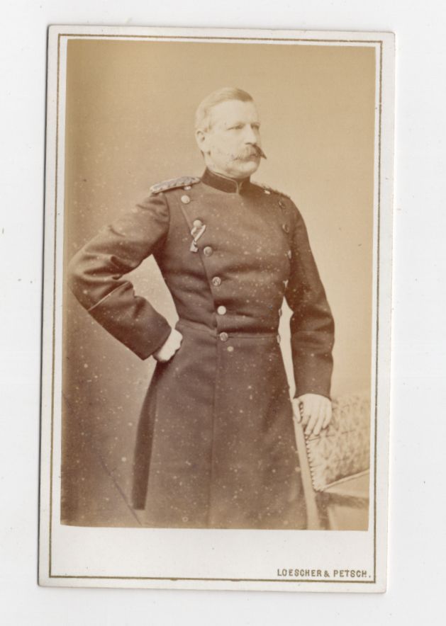 CDV Foto Oberst Uniform um 1870 Berlin
