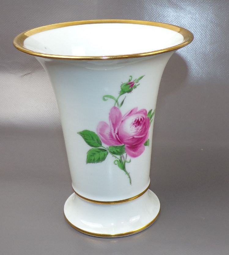 Meissen Porzellan Vase Trichtervase Rote Rose Goldrand