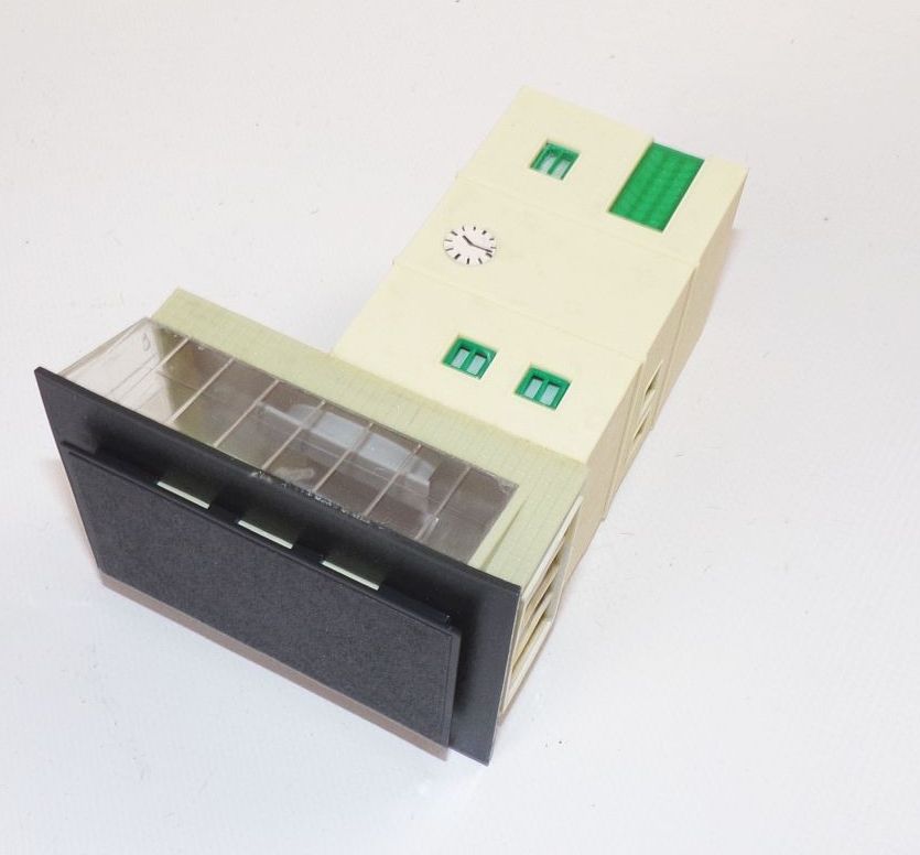 Vero Modell Stellwerk H0 mit OVP Vero Modell Stellwerk H0 mit OVP