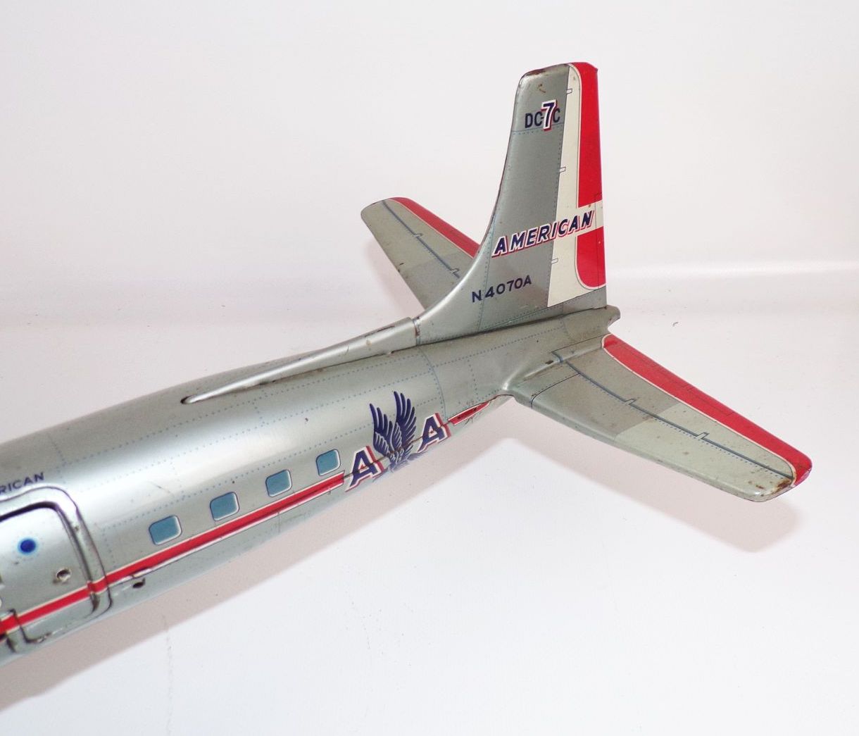 Blechflugzeug American Airlines N4070A Made in Japan 60 cm Spannweite