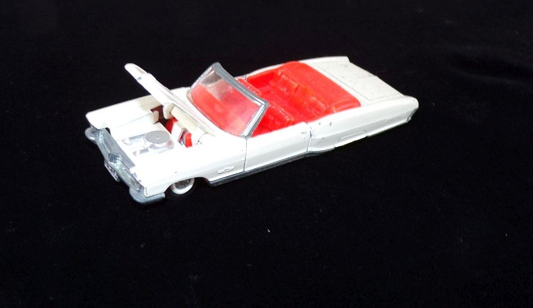 Siku Pontiac Bonneville V262 Modellauto Siku Pontiac Bonneville V262 Modellauto