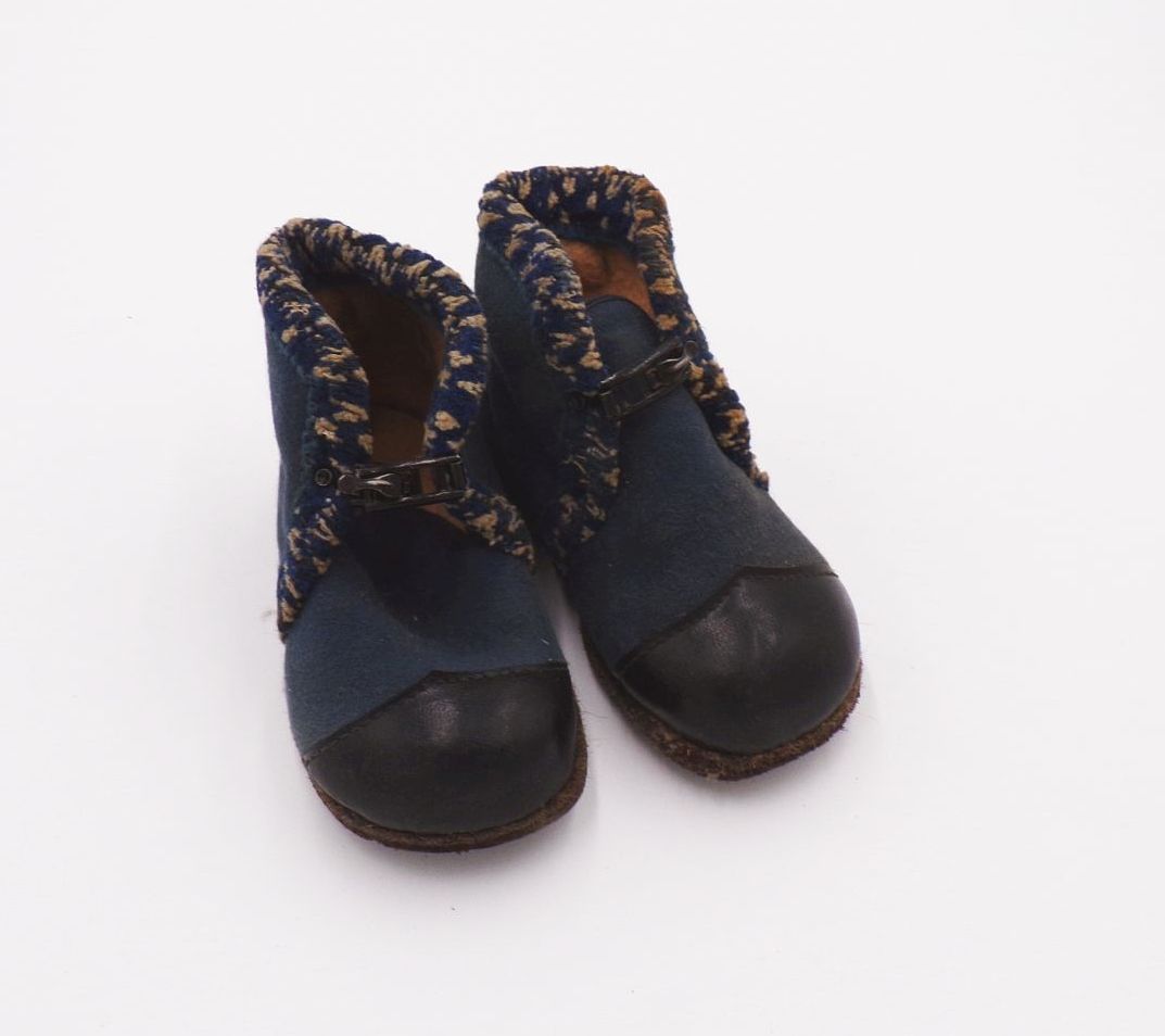 Alte Kinder Hausschuhe blau Schuhe Größe 25 Deko 1950 er Vintage 