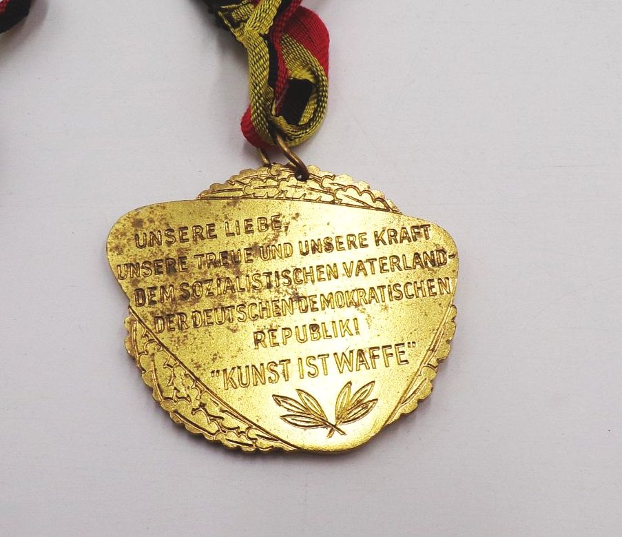 Medaille Soldatenfestspiele Wachregiment Felix Dzierzynski Berlin Gold Stufe Medaille Soldatenfestspiele Wachregiment Felix Dzierzynski Berlin Gold Stufe