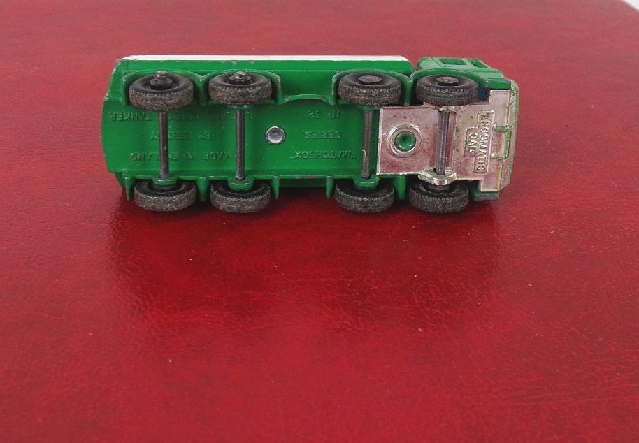 Modellauto Lesney No 32 Leyland Petrol Tanker Modellauto Lesney No 32 Leyland Petrol Tanker