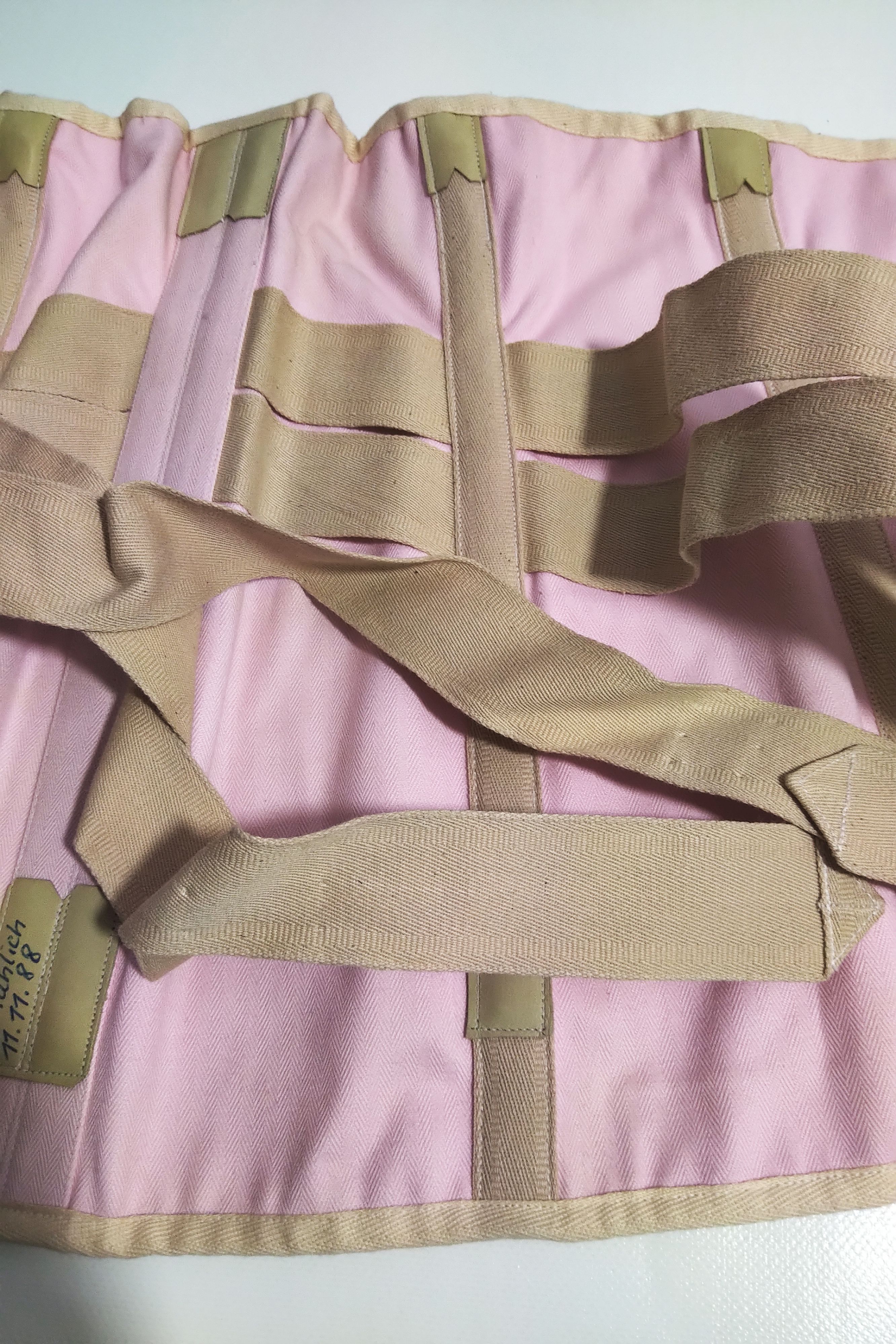 Altes Korsett rosa Corsage zum Schnüren Original Vintage Mieder